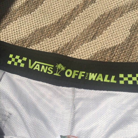 Men’s VANS Swim Trunks - Picture 3 of 6